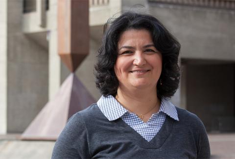 CNT member Azadeh Yazdan (above) is co-leading a multidisciplinary, multi-institutional team that recently received a grant from the National Institutes of Health to develop neural engineering techniques guided by artificial intelligence. This work is aimed at broadening our understanding of the brain and developing better treatments for mental health disorders such as depression, anxiety, substance abuse and addiction. Photo by Ryan Hoover | UW Department of Electrical & Computer Engineering Azadeh Yazdan
